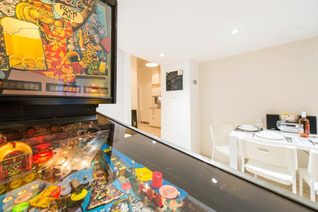 Happy Home Joy - Apartment With Free Pinball Machine Budapest Exterior photo