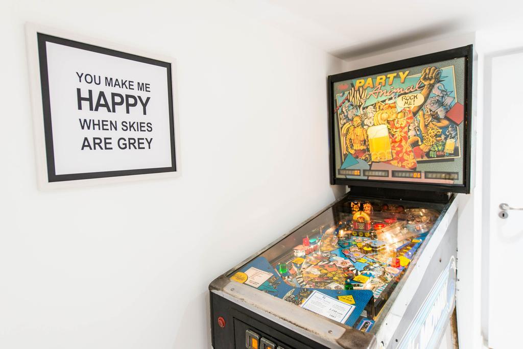 Happy Home Joy - Apartment With Free Pinball Machine Budapest Exterior photo